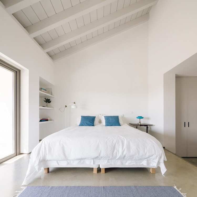 Bed Guide: 5 Tips for Choosing the Right Mattress Size - Image 5 of 10